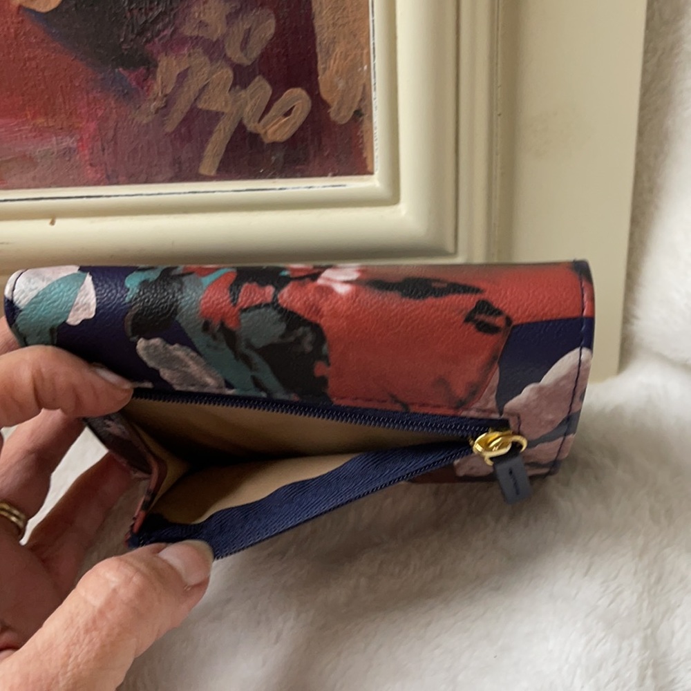 Wallet - Picture 7 of 7